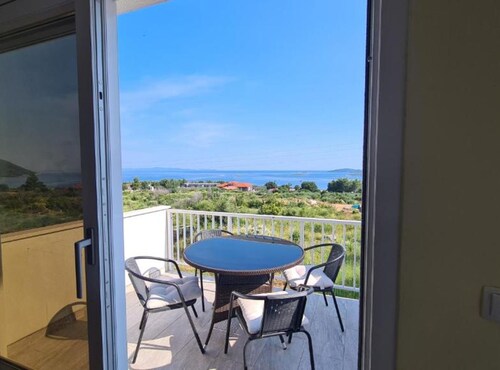 Apartments Josip - Apartment with One Bathroom