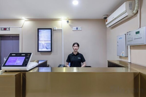 รูปภาพที่ไม่ได้จัดประเภท, 1 จาก 16, ปุ่ม