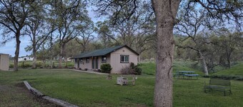 Squaw Valley Motel Room #4