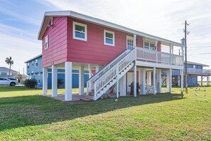 Exterior - Walk to Beach: Galveston Home w/ Patio & Balcony! (Galveston)