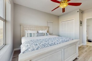 2 bedrooms, internet, bed sheets