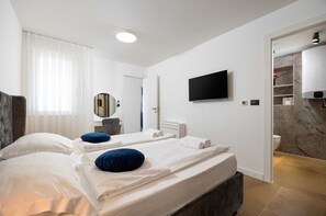 2 habitaciones, tabla de planchar con plancha y wifi gratis 