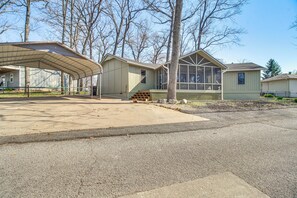 Exterior - Boat Ramp: Grand Lake O’ the Cherokees Retreat! (Afton)