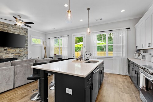 Elegant Atlanta Home with Fireplace & Private Yard