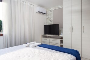 Casa luxo, 4 quartos, piscina particular | 4 quartos, individualmente decorados, individualmente mobiliados