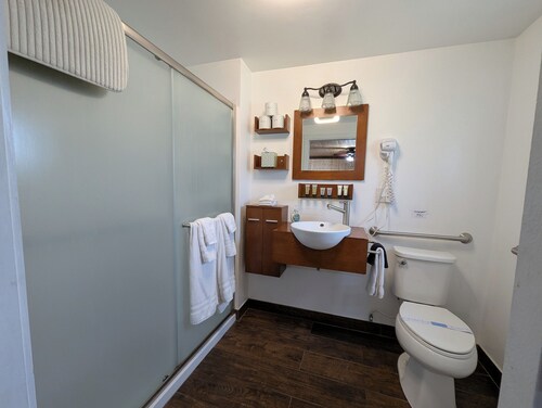 Squaw Valley Motel Room #6