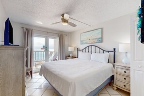 2 bedrooms, internet, bed sheets - Beachfront condo w/ 7th-floor views, pools, W/D, WiFi, private balcony (Gulf Shores)