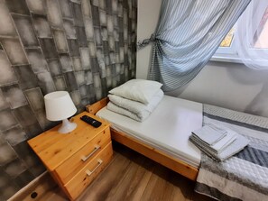 13 bedrooms, bed sheets