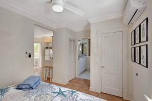 1 chambre, fer et planche à repasser, Wi-Fi, draps fournis