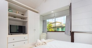 Casa Deluxe, 4 habitaciones, aire acondicionado | 4 habitaciones, decoración personalizada y muebles diferentes 