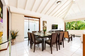 Deluxe House, 4 Bedrooms, Air conditioning | Dining - Bz08 Casa 200m da praia de Geribá (Buzios)