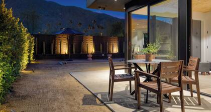 Blackhaus C: 4 Bedroom Suite by Avantstay 4-room Retreat