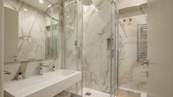 Chambre Supérieure | Salle de bain