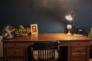 Interior - Cute Little Cabin (Centerville)