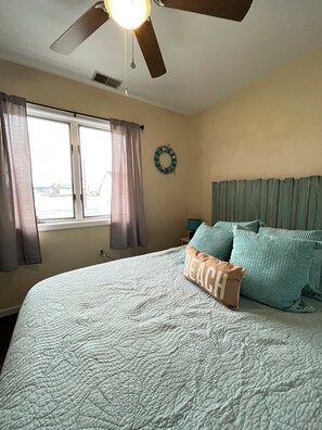 3 soverom, reiseseng for barn, wi-fi (inkludert) og sengetøy