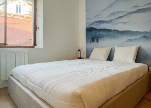 1 bedroom, iron/ironing board, free WiFi, bed sheets