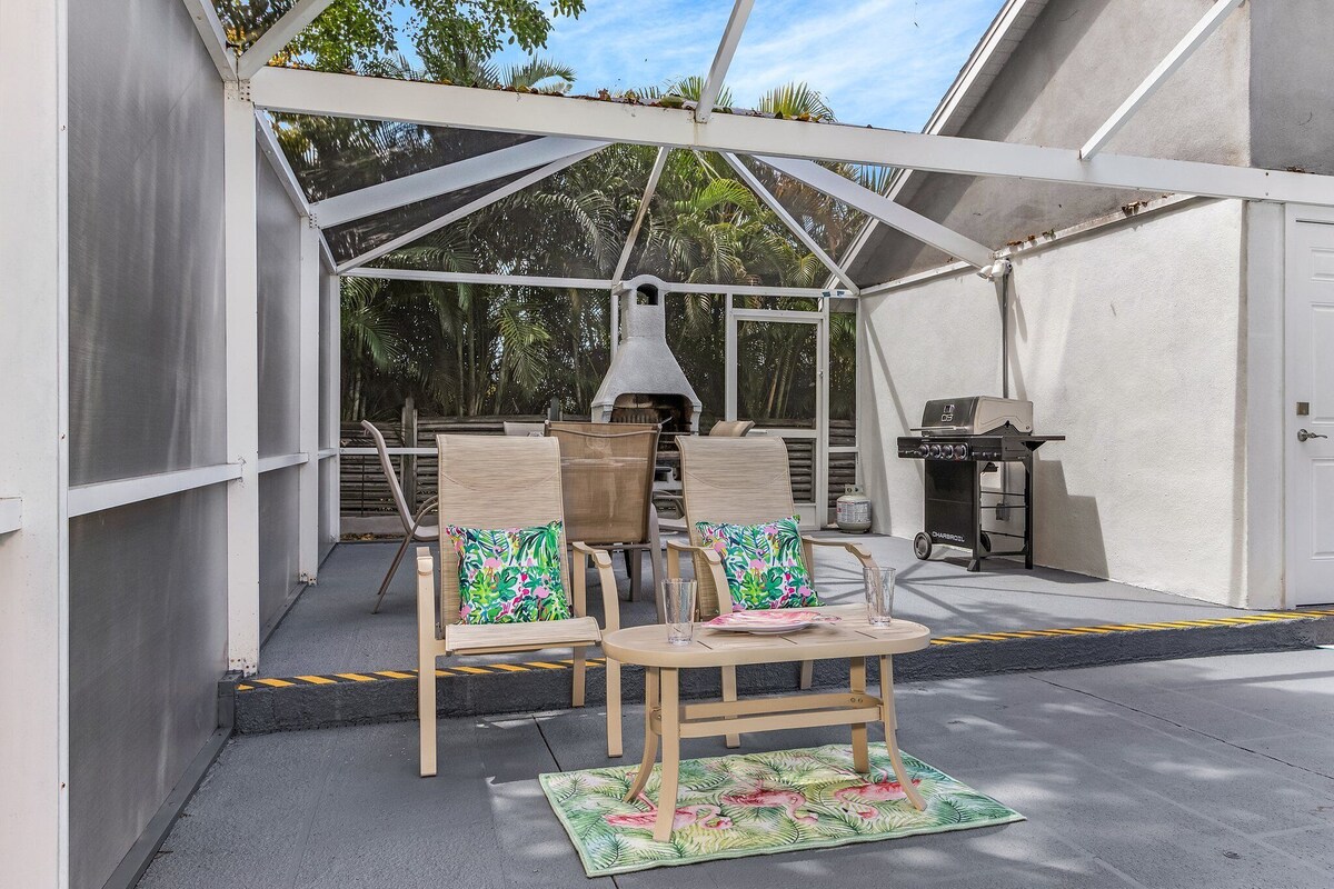 Photo 38 of Huge 5BR • Heated Pool, BBQ, 3 Suites • Nr Beaches,Pets OK