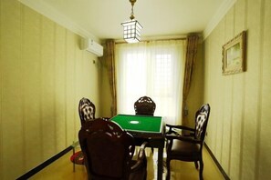 Dining - Huazhong Business Hotel (North America N1 Art Shopping Mall Store, Taiyuan South Railway Station) (Taiyuan)