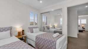 3 bedrooms, iron/ironing board, WiFi (free), bed sheets