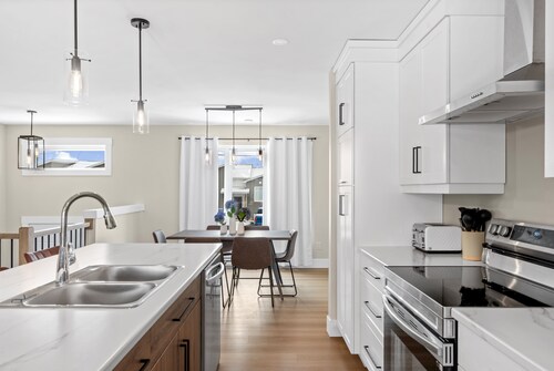 Stylish & Spacious 3BR w/ BBQ