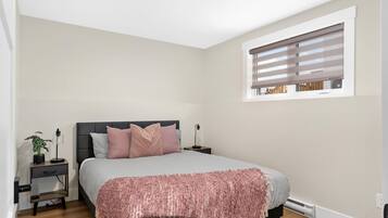 3 Schlafzimmer, Bügeleisen/Bügelbrett, Bettwäsche