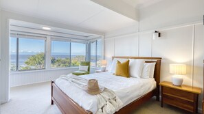 4 bedrooms, WiFi, bed sheets