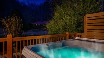 Idromassaggio all'aperto