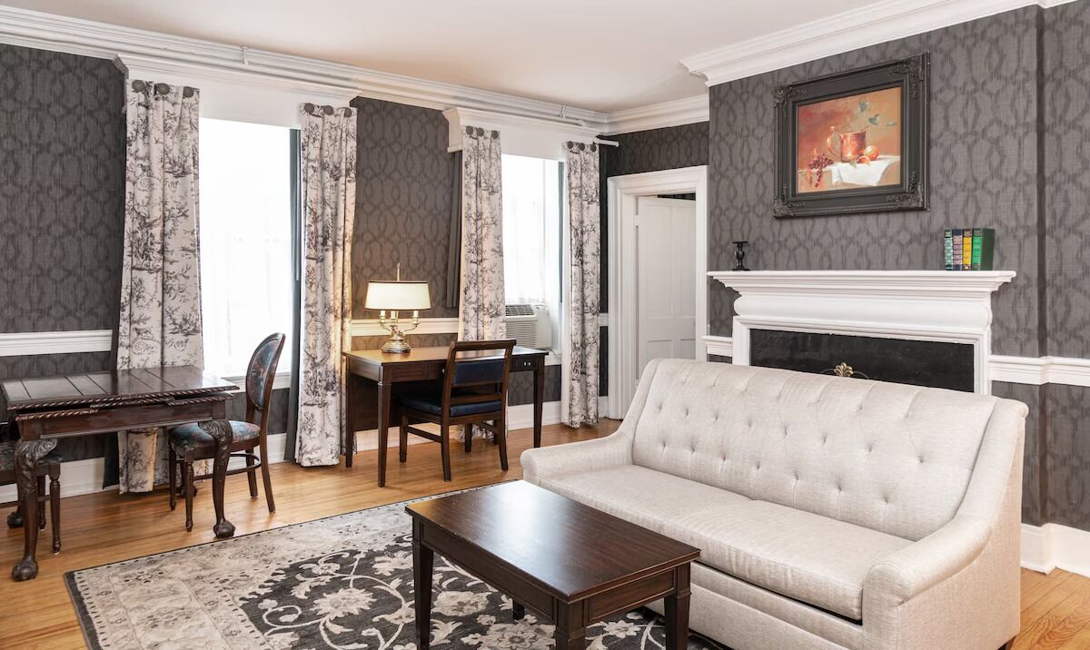 Pet-friendly Accommodation At Historic Inns Of Annapolis | 0.3 Mi To State House - Annapolis, MD