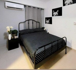 Habitación doble tradicional, 1 habitación, baño en la habitación | Wifi gratis y ropa de cama