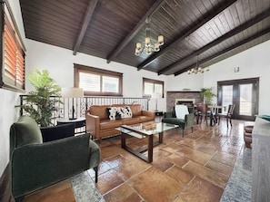 Smart TV, fireplace, video games