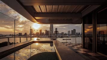 Suite, 2 queensize-senger (Waldorf, Outdoor Jacuzzi) | Terrasse/patio