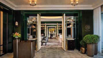 3 restaurants servant le déjeuner