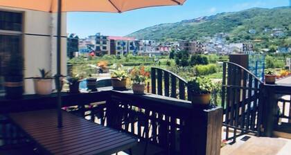 Donghai Fishing Village Ganhai Renjia Guest House