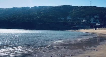 Donghai Fishing Village Ganhai Renjia Guest House