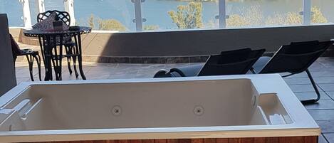 Economy Double Room, Lake View | Outdoor spa tub