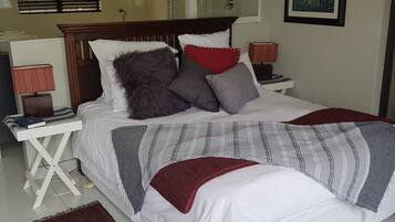 Family Room, Balcony, Lake View | In-room safe, blackout drapes, free WiFi