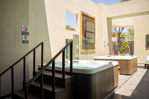 Bain à remous extérieur