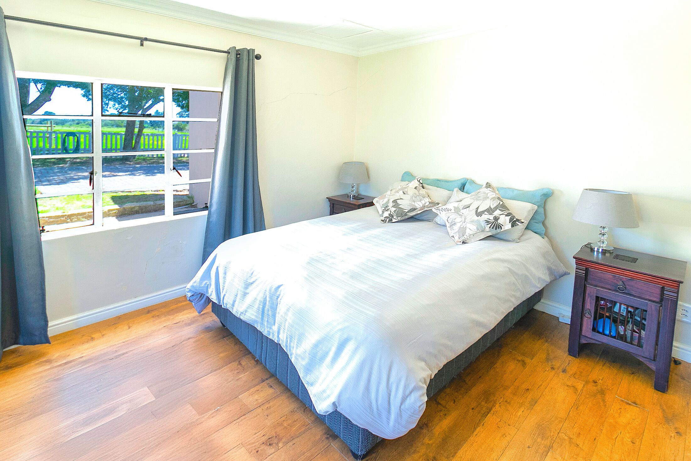 3 soverom, strykejern/-brett, wi-fi og sengetøy