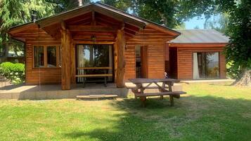 ด้านหน้าที่พัก