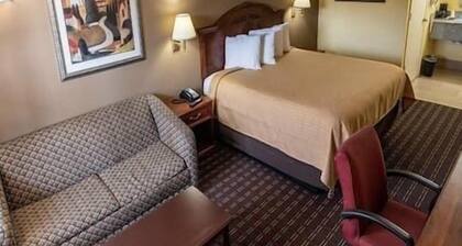 King Bedroom Smoking Room