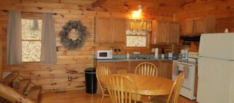 Hytti-Oma kylpyhuone-Standardi-Southern Comfort Cabin