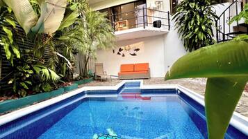 Luxury Villa, Balcony, Garden View | 2 bilik tidur, Wi-fi percuma