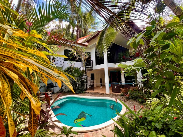 Exterior - Beautiful private villa w private pool (Manuel Antonio)