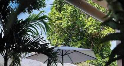 Aldeota high standard house with entire space, 3 bedrooms and 2 bathrooms
