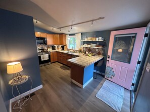 Microwave, oven, stovetop, dishwasher
