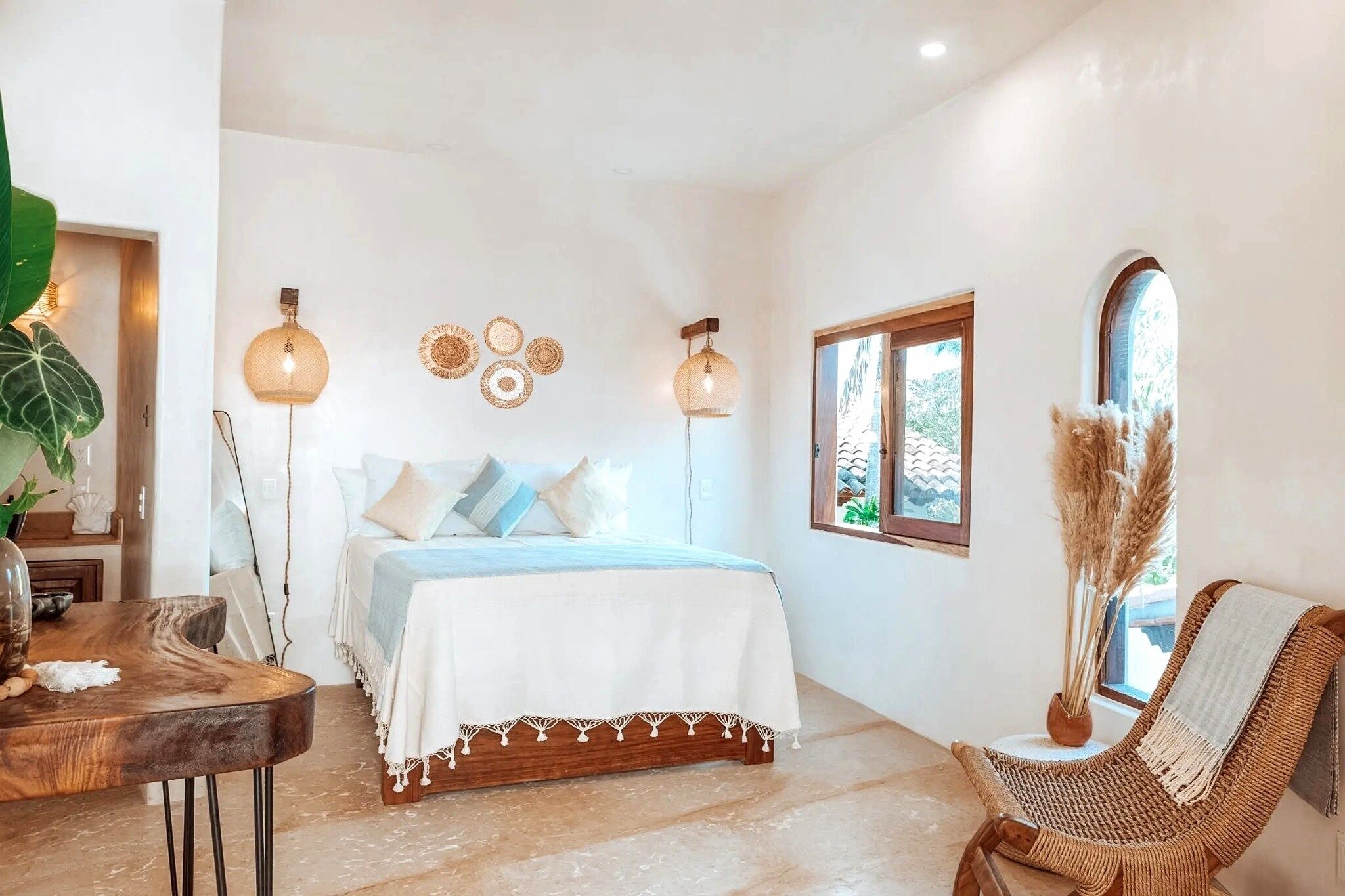 Classic Suite | Individually decorated, individually furnished, iron/ironing board