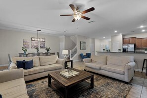 Smart TV, videogames, pebolim