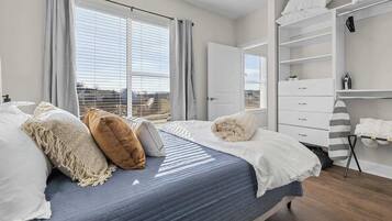 1 soverom, strykejern/-brett, wi-fi og sengetøy