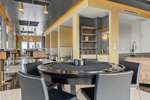 Dining - Bright 2BR stay w/ pool & outdoor kitchen (Nashville)