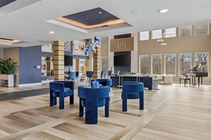 Lobby - Bright 2BR stay w/ pool & outdoor kitchen (Nashville)